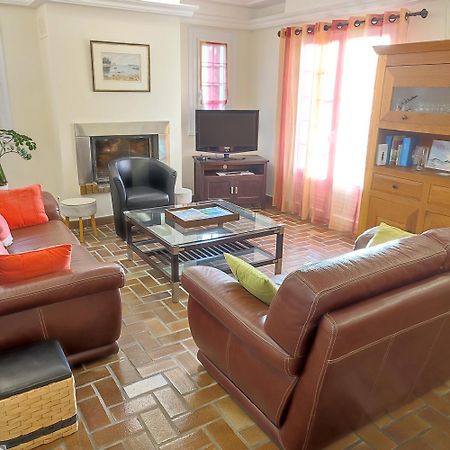 Maison Classee 3 Etoiles, Grand Jardin Clos Au Calme Proche Centre Ville, 10 Min Des Plages Pont-l'Abbe Exterior photo